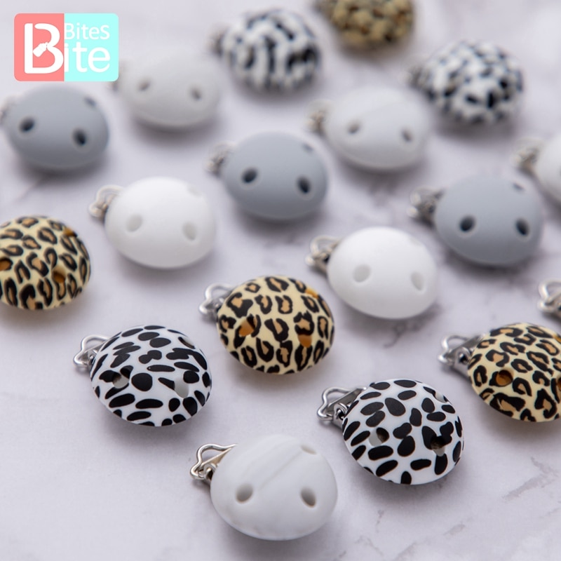 Bite Bites 4pcs Baby Pacifier Clip Three Holes Leopard Marble Round Silicone Holder Clip Infant Nipple Clasps Baby Product